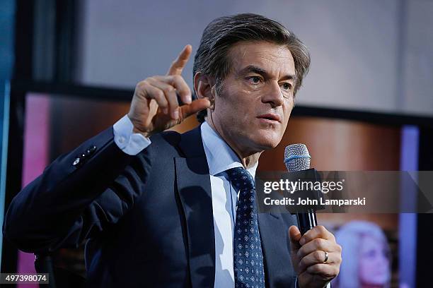 Dr.Oz attends AOL Build speaker series at AOL Studios In New York on November 16, 2015 in New York City.