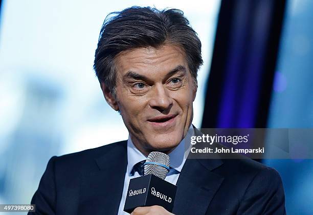 Dr.Oz attends AOL Build speaker series at AOL Studios In New York on November 16, 2015 in New York City.