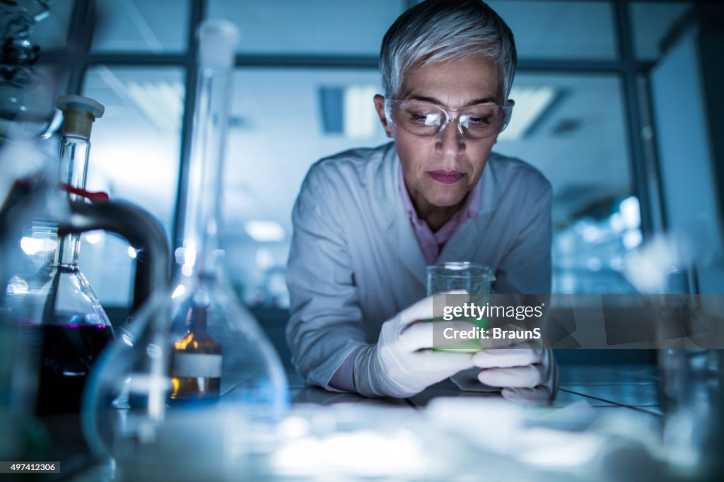 Female scientist working on a new scientific experiment.