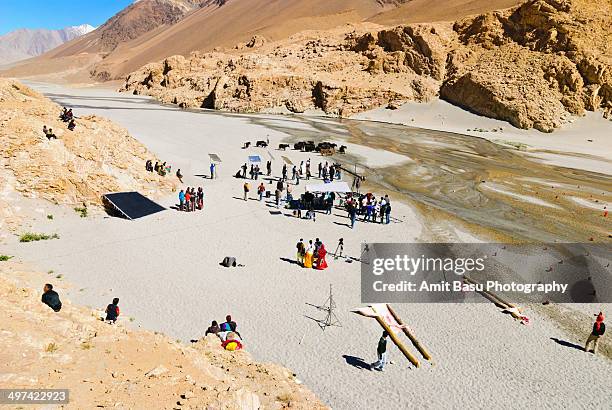 bollywood movie shoot in progress - india kashmir movie stock pictures, royalty-free photos & images
