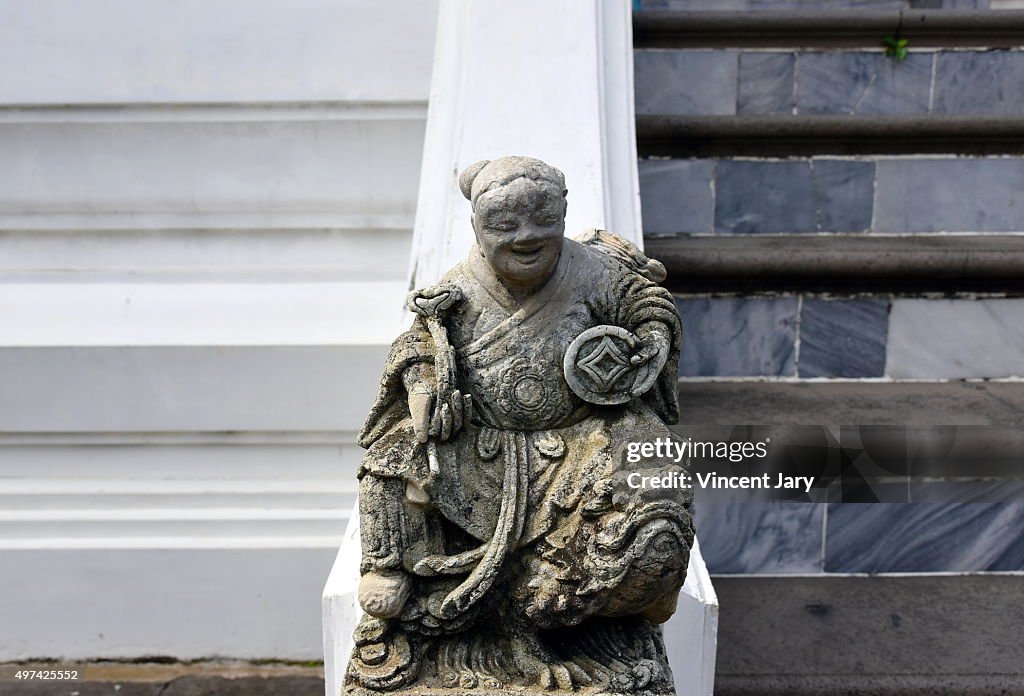 Statue at Wat Sommanat temple, Bangkok