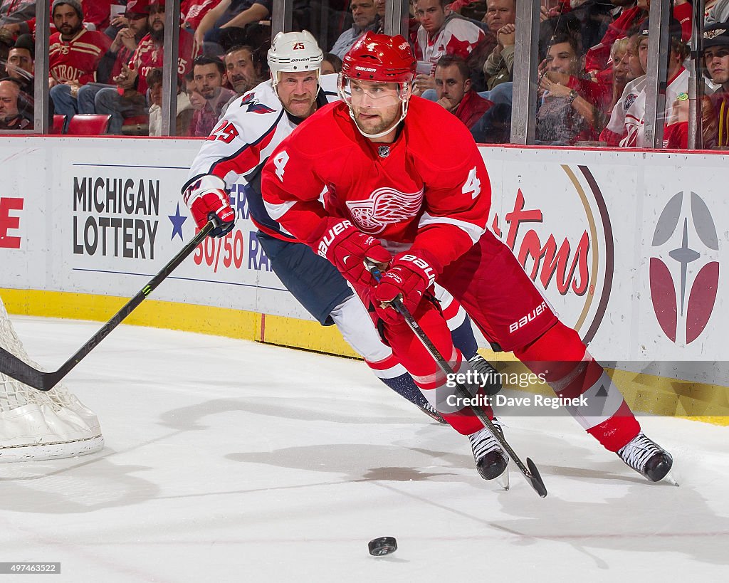 Washington Capitals v Detroit Red Wings