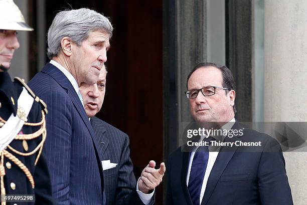 Secretary of State John Kerry talks with French President Francois Hollande and Laurent Fabius, French Minister of Foreign Affairs and International...