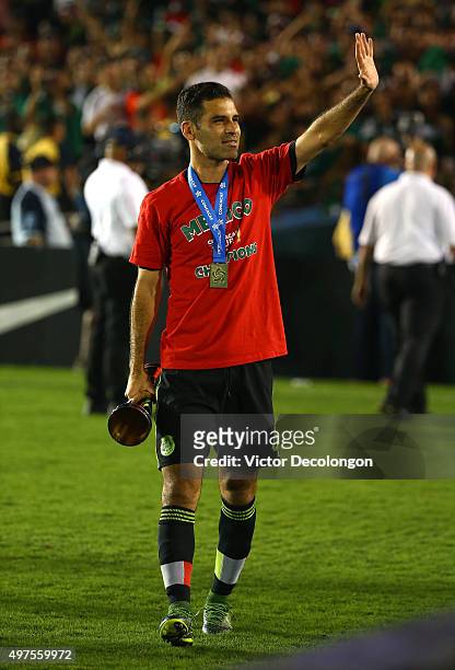 Rafael Marquez of Mexico acknowledges fans after Mexico defeated the United States 3-2 in the 2017 FIFA Confederations Cup Qualifying match at Rose...