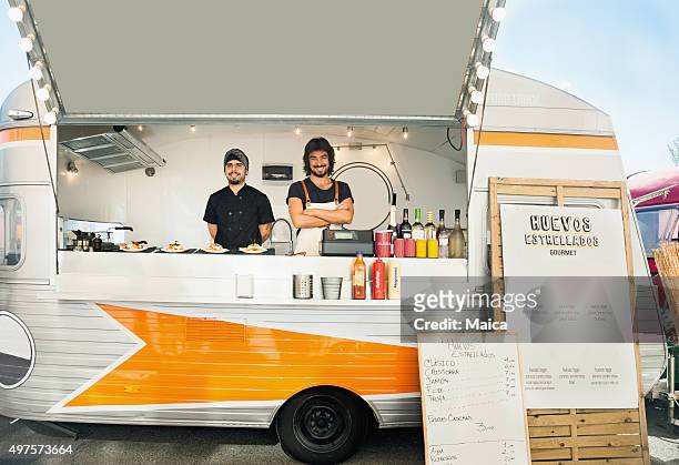 owning a food truck - foodtruck stockfoto's en -beelden