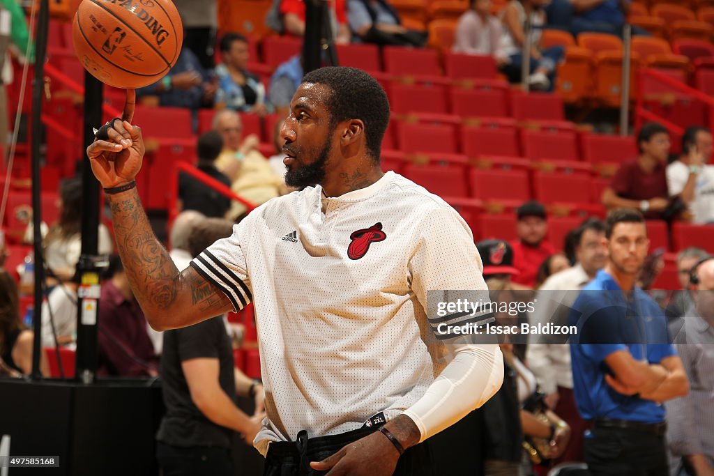 Minnesota Timberwolves v Miami Heat