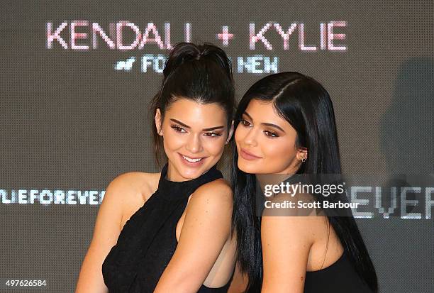 Kendall Jenner and Kylie Jenner arrive at Chadstone Shopping Centre on November 18, 2015 in Melbourne, Australia.