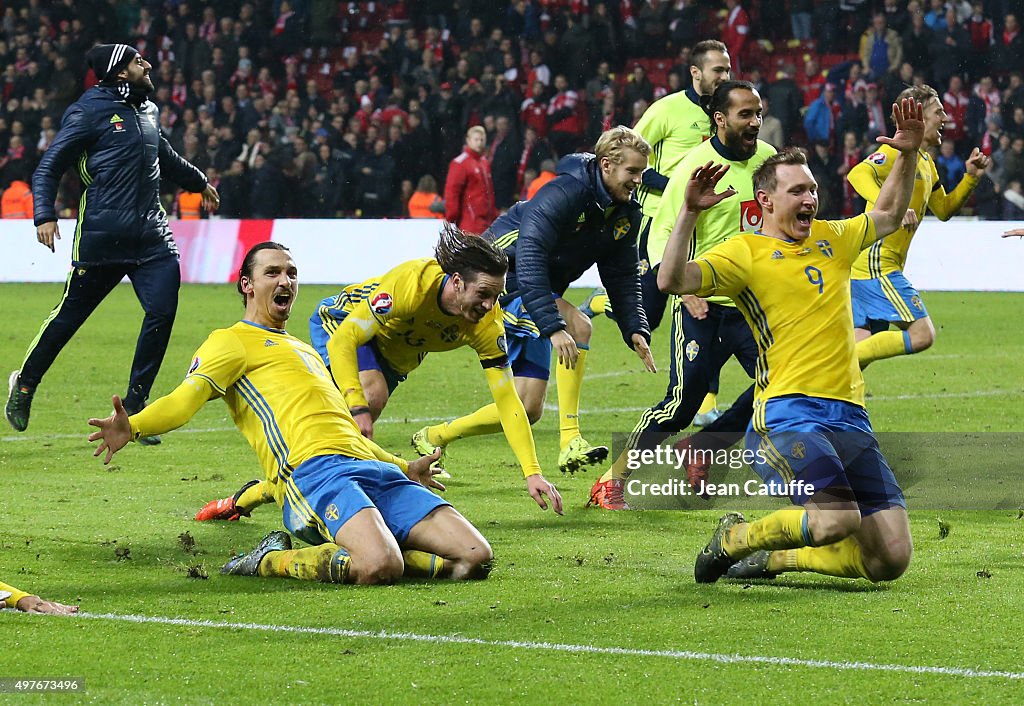 Denmark v Sweden - UEFA EURO 2016 Qualifier: Play-Off Second Leg