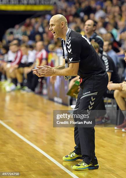 Coach Erlingur Richardsson of Fuechse Berlin gestures during the game between the Fuechse Berlin and dem TuS N-Luebbecke on november 18, 2015 in...