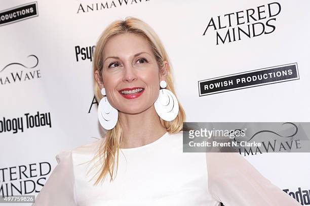 Actress Kelly Rutherford attends the New York premiere of "Altered Minds" held at the Helen Mills Theater on November 18, 2015 in New York City.