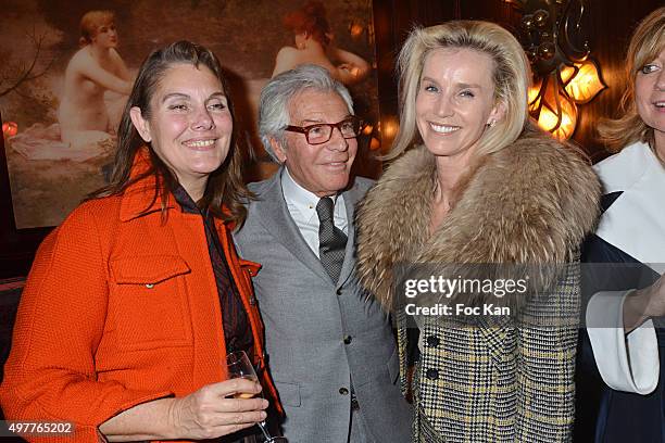 Sigrid de Montrond, Jean Daniel LorieuxÊand Laura Restelli Brizard attend the 'Marcel Rochas Audace et Elegance' Sophie Rochas Book Signing Cocktail...