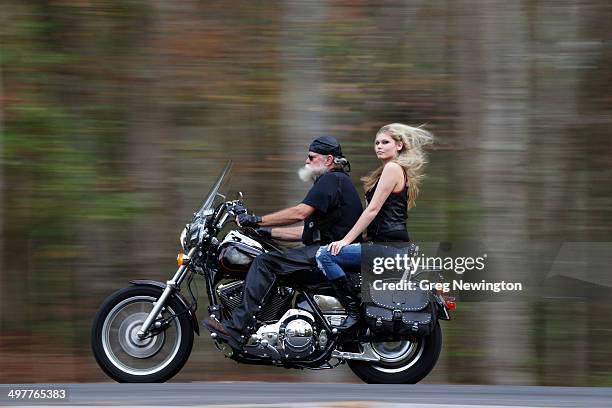 bikers - toma panorámica fotografías e imágenes de stock