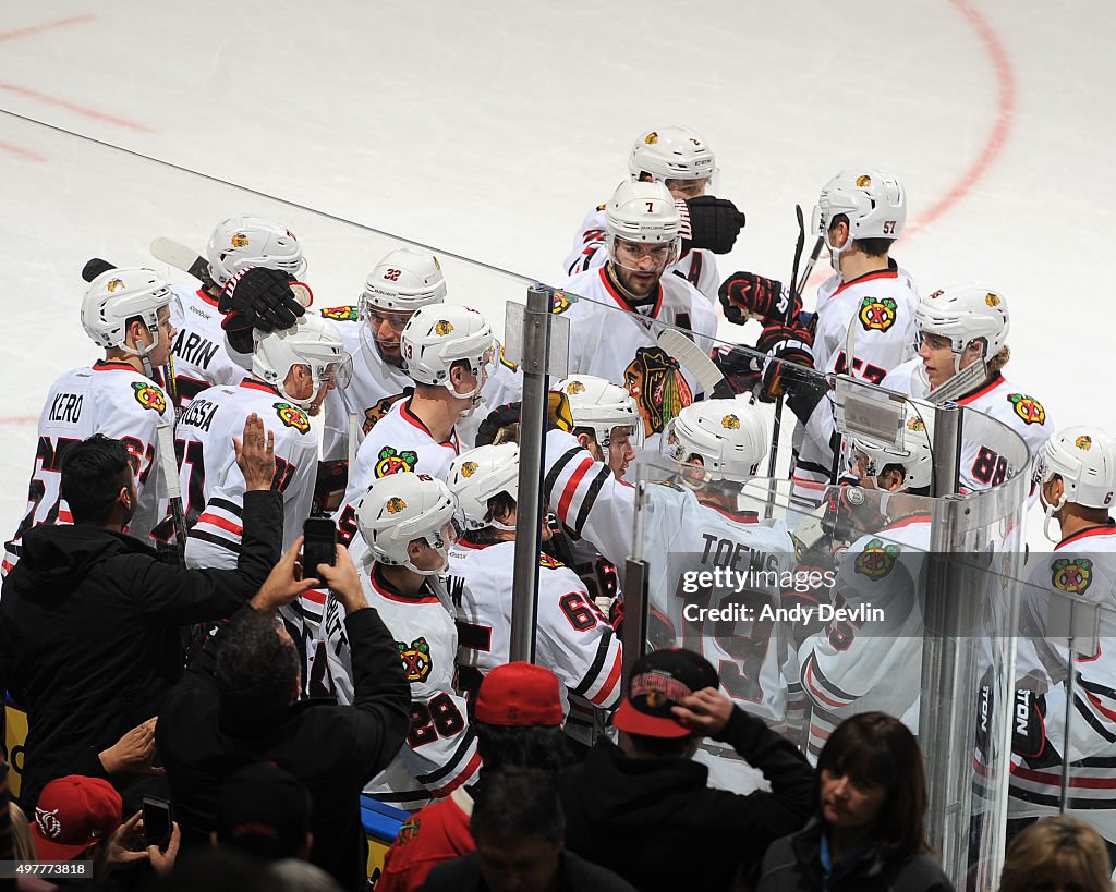 Chigago Blackhawks v Edmonton Oilers