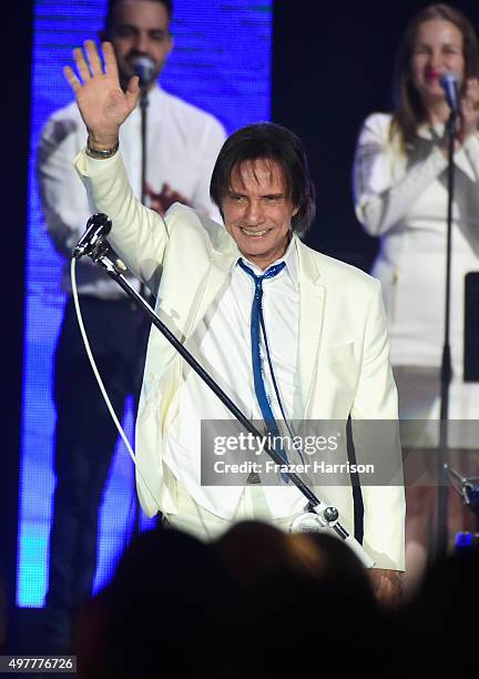 Honoree Roberto Carlos performs onstage during the 2015 Latin GRAMMY Person of the Year honoring Roberto Carlos at the Mandalay Bay Events Center on...