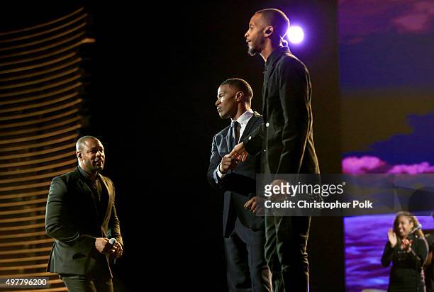 Actor/singer Jamie Foxx performs onstage at A+E Networks "Shining A Light" concert at The Shrine Auditorium on November 18, 2015 in Los Angeles,...