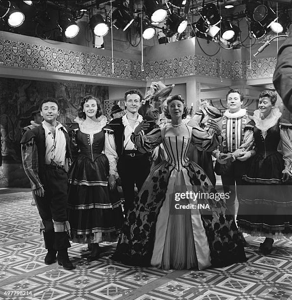 35 Simone Valère Stock Photos, High-Res Pictures, and Images - Getty Images