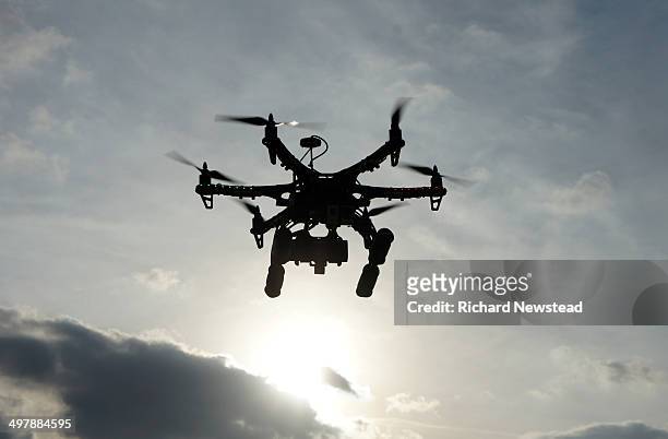 drone at sunset - drönare bildbanksfoton och bilder