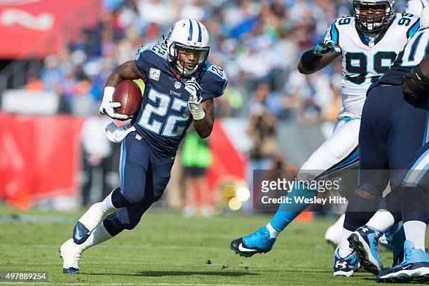 Dexter McCluster of the Tennessee Titans runs the ball during a game against the Carolina Panthers at Nissan Stadium on November 15, 2015 in...