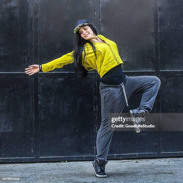 hip-hop dancer - hiphop stockfoto's en -beelden