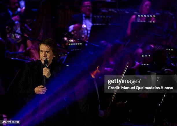 Spanish singer Raphael performs in concert at the Palau de les Arts on November 19, 2015 in Valencia, Spain.