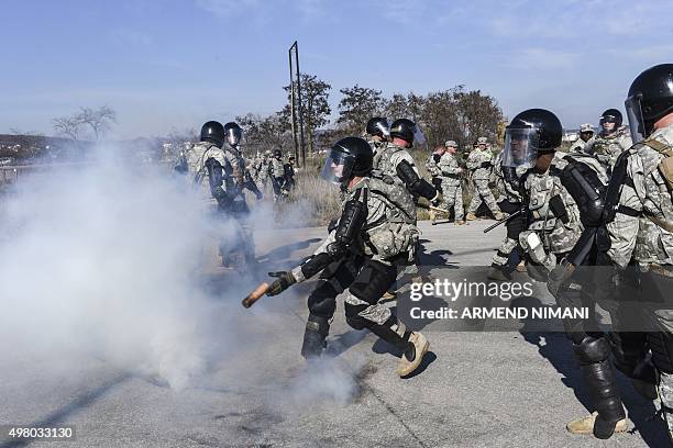 Different Countries Riot Control 99 Riot Control Battalion Stock Photos, High-Res Pictures, and Images ...
