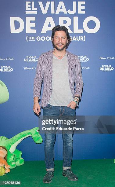Singer Manuel Carrasco attends 'The good dinosaur' premiere at Capitol cinema on November 20, 2015 in Madrid, Spain.