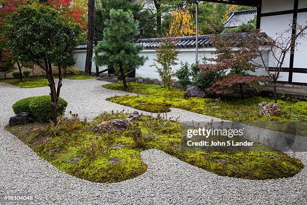 Rozan-ji temple was originally built in 938 on Mt Hiei, in the northern hills of Kyoto, and moved to its present location in 1571. Lady Murasaki...