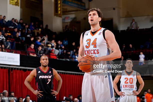 Jordan Bachynski of the Westchester Knicks prepares to shoot a free throw against the Sioux Falls Skyforce on November 20, 2015 at the Westchester...