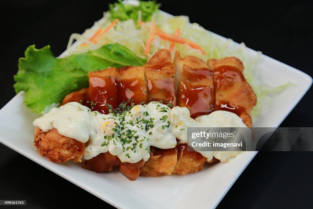 Chicken nanban (Fried chicken with tartar sauce)