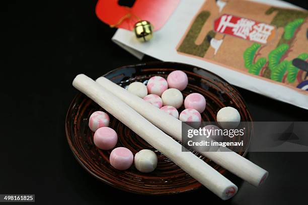 chitose ame (japanese candy for children's festivals) - chitose candy stock pictures, royalty-free photos & images