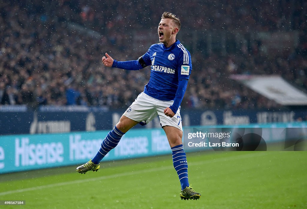 FC Schalke 04 v FC Bayern Muenchen - Bundesliga