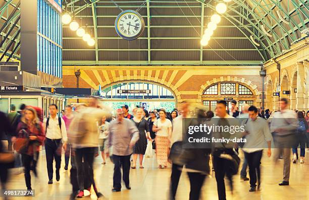 sydney central train station - central station sydney stockfoto's en -beelden