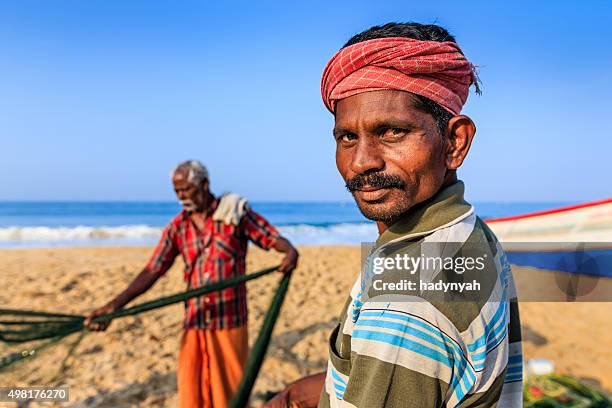 インドの漁師準備漁網、インドのケララ - ケララ州 ストックフォトと画像