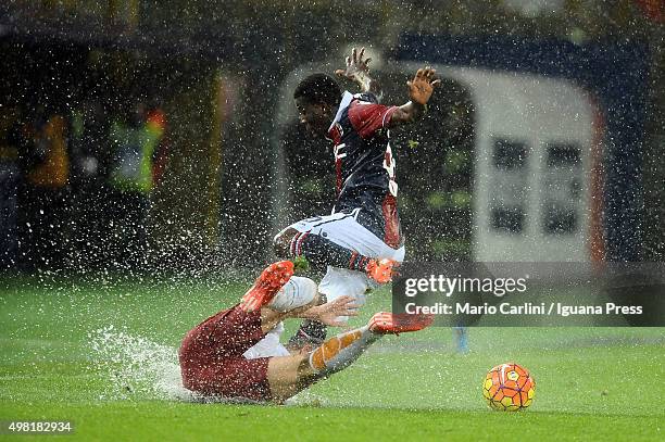 Godfred Donsah of Bologna FC in action during the Serie A match between Bologna FC and AS Roma at Stadio Renato Dall'Ara on November 21, 2015 in...