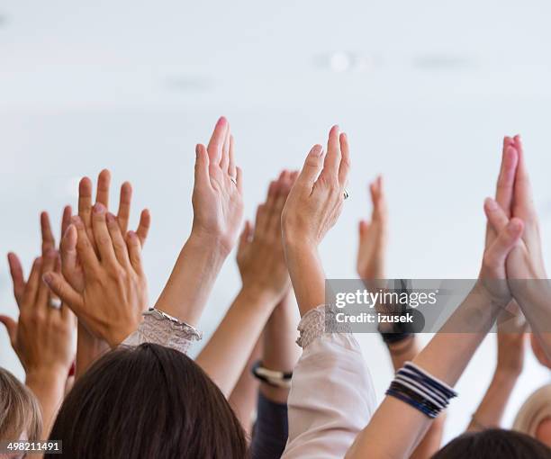 clapping hands - clap stockfoto's en -beelden