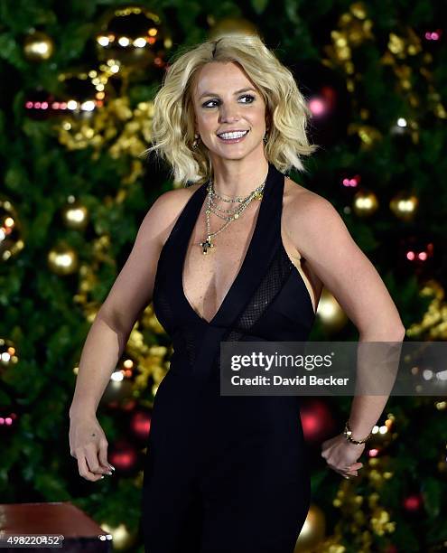 Singer Britney Spears arrives at a Christmas tree-lighting ceremony at The LINQ Promenade on November 21, 2015 in Las Vegas, Nevada.