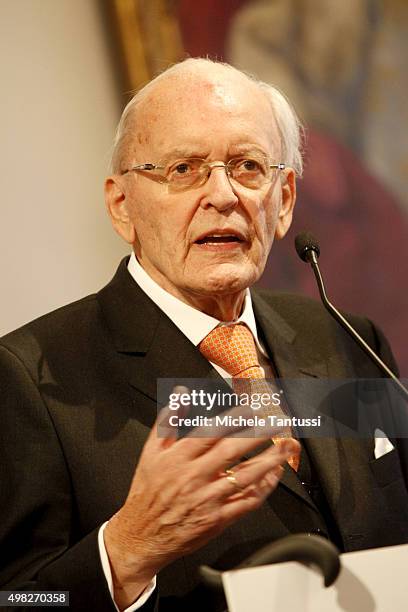 Former German President Roman Herzog gives a speech during the Friedrich-August-von-Hayek Award ceremony on November 22, 2015 in Freiburg im...