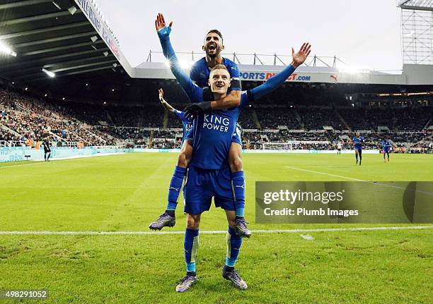 Jamie Vardy of Leicester City celebrates with Riyad Mahrez of Leicester City after scoring to equal Ruud Van Nistelrooy's record of scoring in 10...