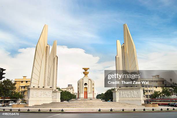 democracy monument in bangkok - democracy monument stock pictures, royalty-free photos & images