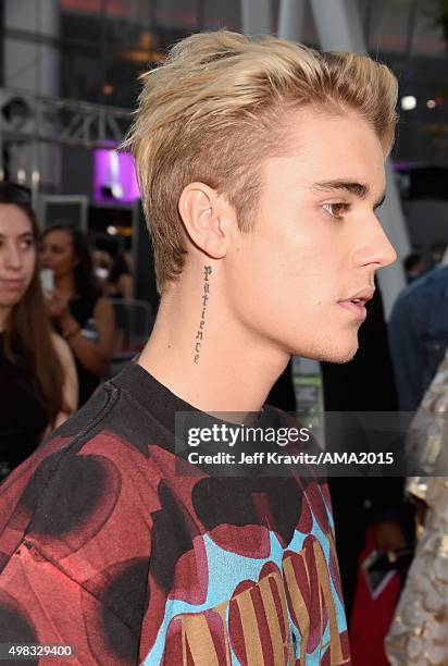 Recording artist Justin Bieber attends the 2015 American Music Awards at Microsoft Theater on November 22, 2015 in Los Angeles, California.