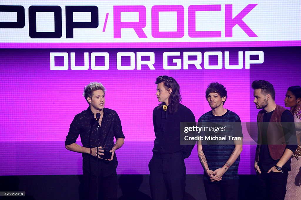 2015 American Music Awards - Show