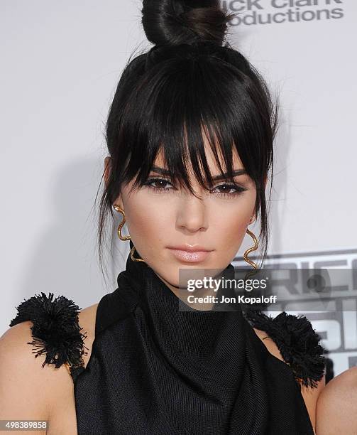 Kendall Jenner arrives at the 2015 American Music Awards at Microsoft Theater on November 22, 2015 in Los Angeles, California.