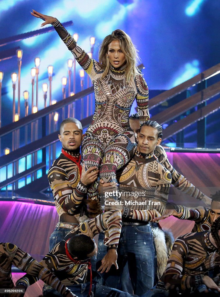 2015 American Music Awards - Show