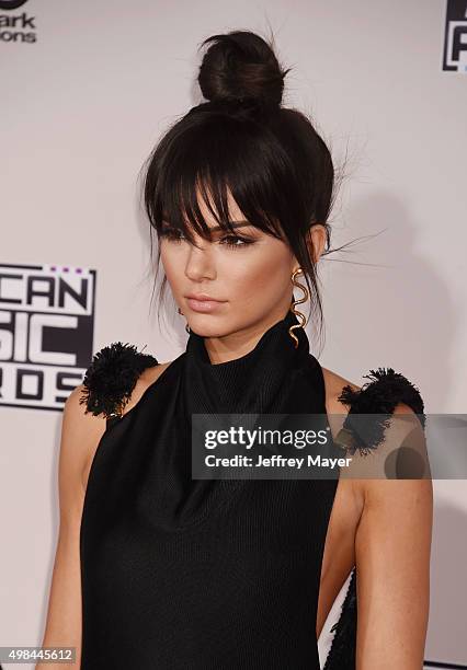 Personality Kendall Jenner arrives at the 2015 American Music Awards at Microsoft Theater on November 22, 2015 in Los Angeles, California.