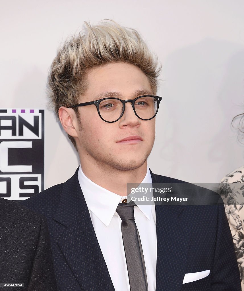 2015 American Music Awards - Arrivals