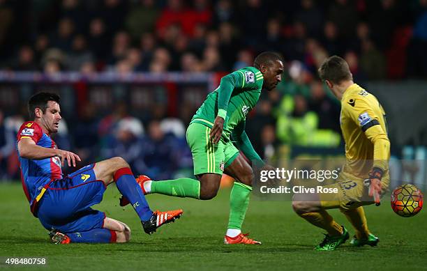 Jermain Defoe of Sunderland capitalises on a mix up by Scott Dann and Wayne Hennessey of Crystal Palace to score the opening goal during the Barclays...