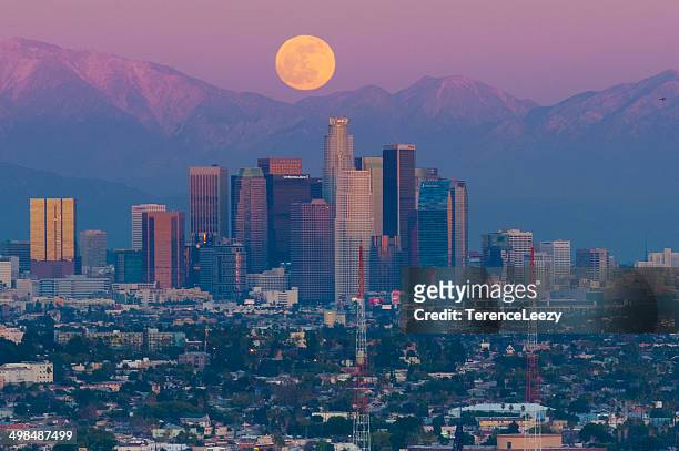 los angeles skyline, california - los angeles skyline stock pictures, royalty-free photos & images