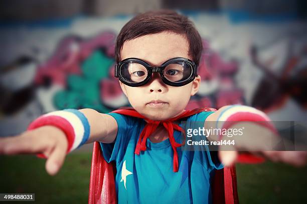 スーパーヒーロー - flying goggles ストックフォトと画像