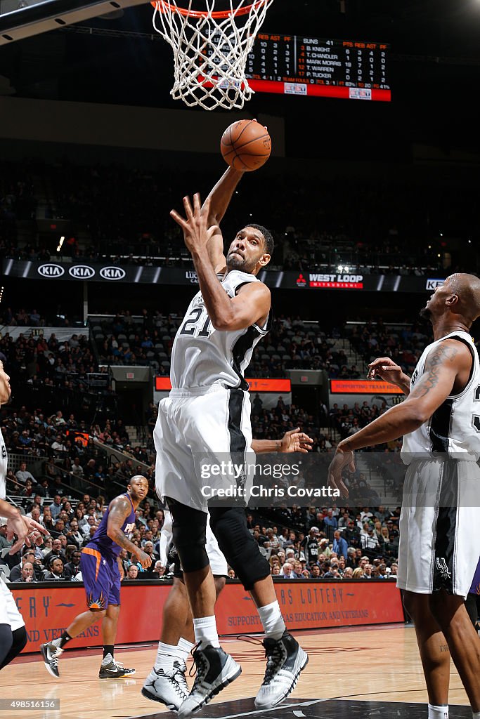 Phoenix Suns v San Antonio Spurs