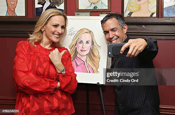 Jason Sign Language Sign Language Translator Photos and Premium High Res Pictures - Getty ...